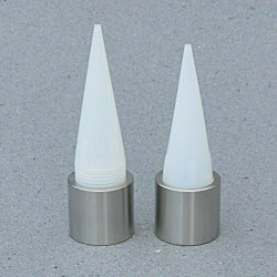 Plastic nozzle with inox thread