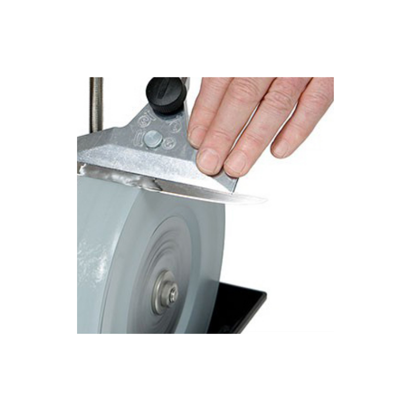 Sharpening knives